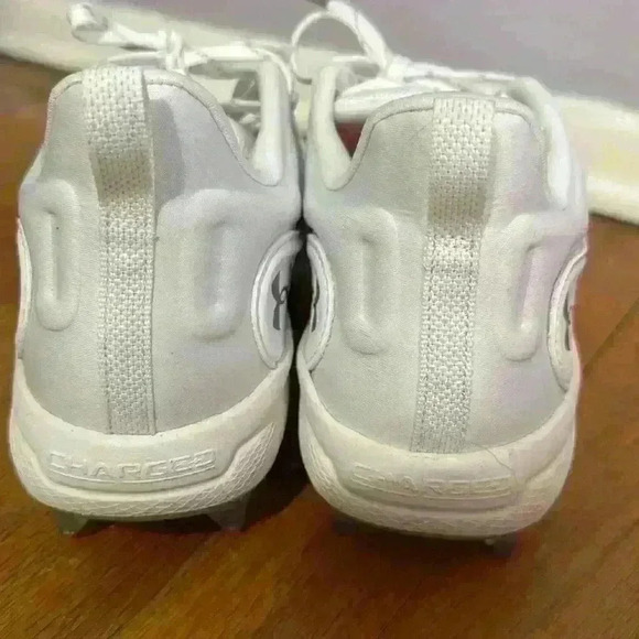 Under Armour Glyde MT TPU White Softball Cleats Women’s Size 10 New - Picture 7 of 10